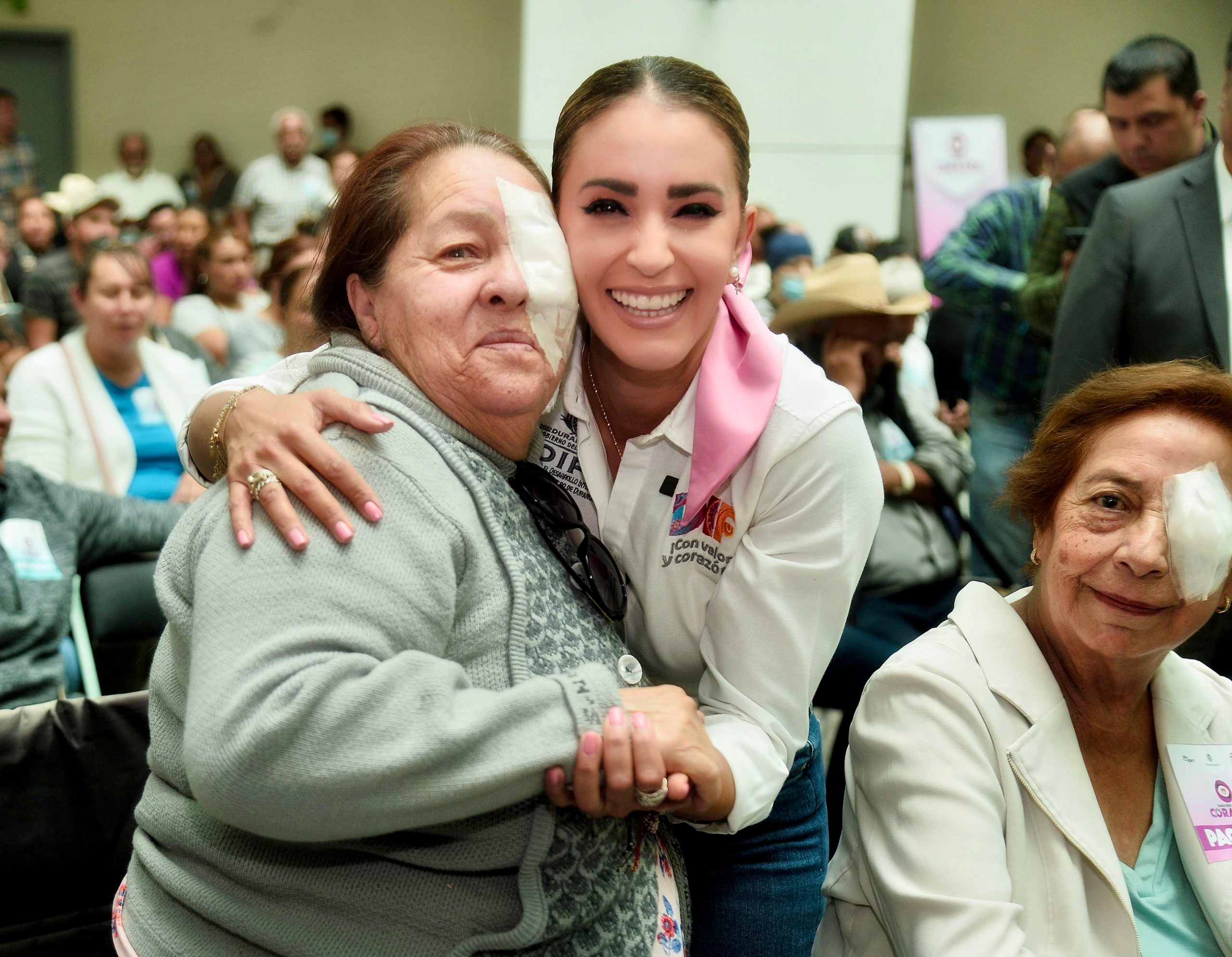 Con cirugías gratuitas de cataratas, Marisol y Esteban atienden a 240 duranguenses para que “vean con el corazón”